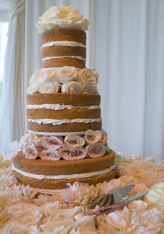 Hilary Duff and Mike Comrie Wedding Cake