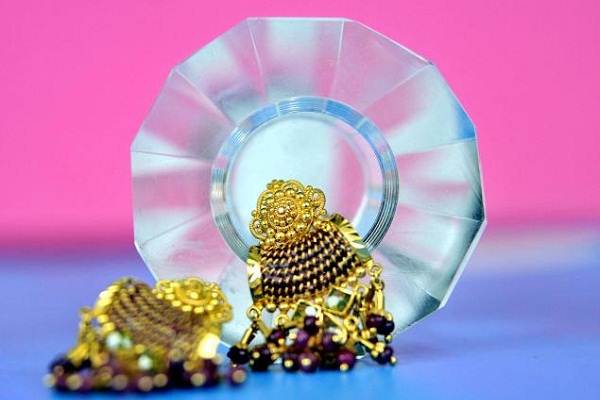 Costume Jewelry - Gold earrings Pictures, Images, Photos, Wallpapers