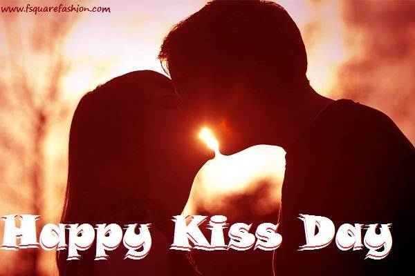 Happy Kiss Day 2019 HD Wallpapers Sunset Couple Kissing Pictures, Images, Photos