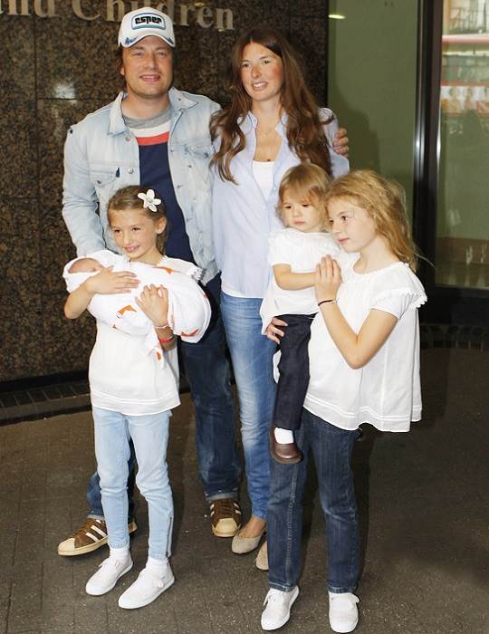 Family - Hot Mom and Dad with 4 cute Kids