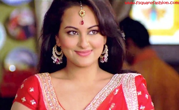 Sonakshi Sinha In Rowdy Rathore Movie Wallpaper