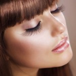 How to Select the Correct Eyelash Enhancer to Make Your Lashes Extraordinary